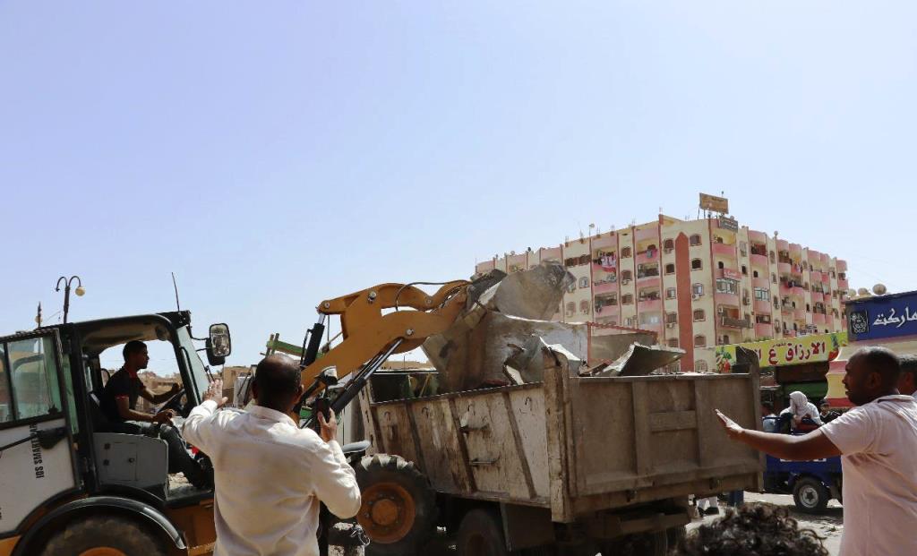 إزالة الإشغالات بمنطقة السيل إزالة الإشغالات بمنطقة السيل