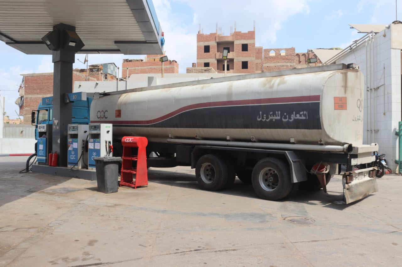 تفريغ البنزين بمحطات الوقود تفريغ البنزين بمحطات الوقود