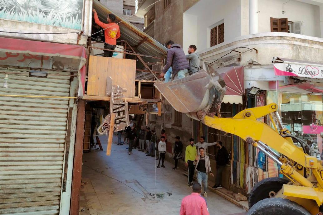 ازالة التعديات بالشوارع الجانيه ازالة التعديات بالشوارع الجانيه