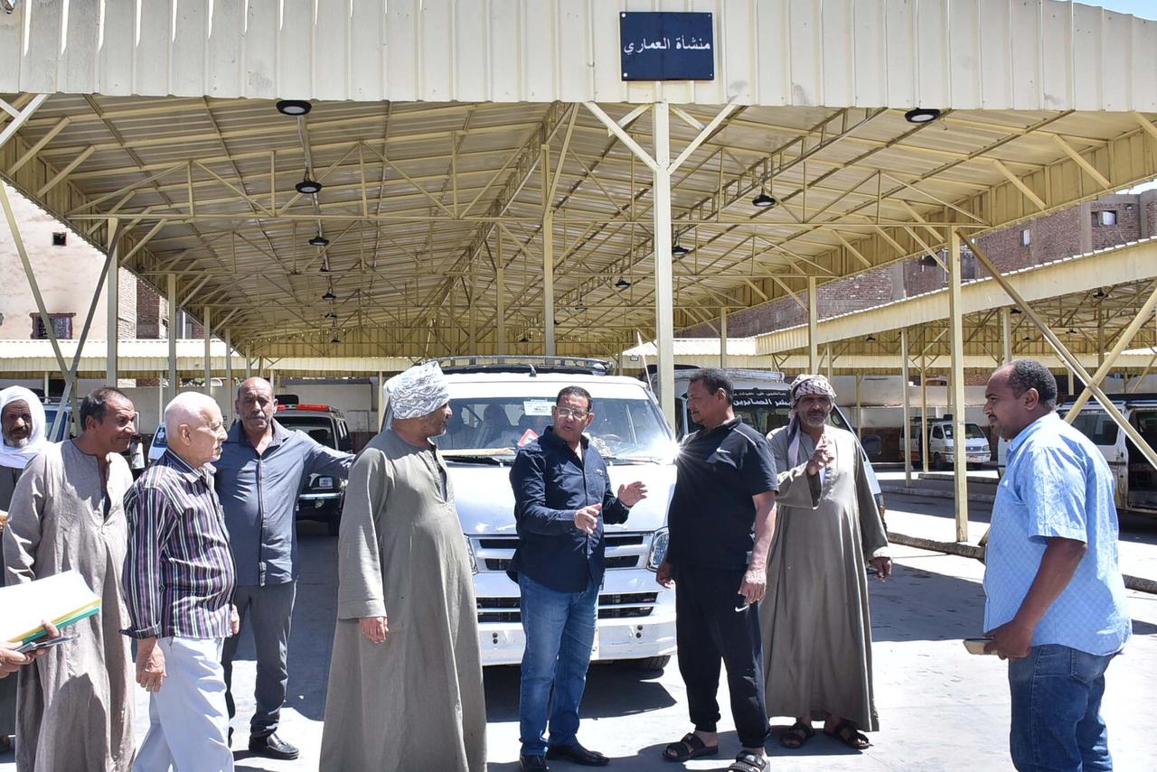 جولة السكرتير المساعد بالمرور الميدانى على المواقف لمتابعة تطبيق التعريفة