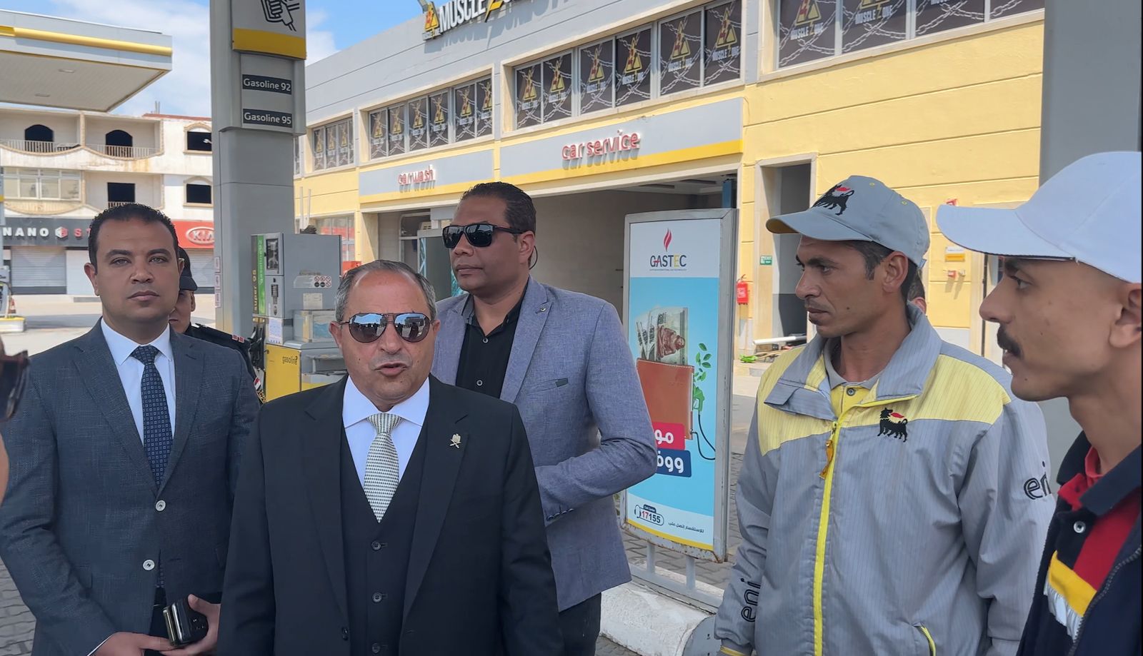 جانب من جولة محطات الوقود