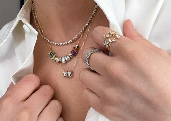 قطعة متعددة الأحجار