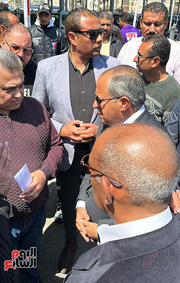 المحافظ-بالموقف