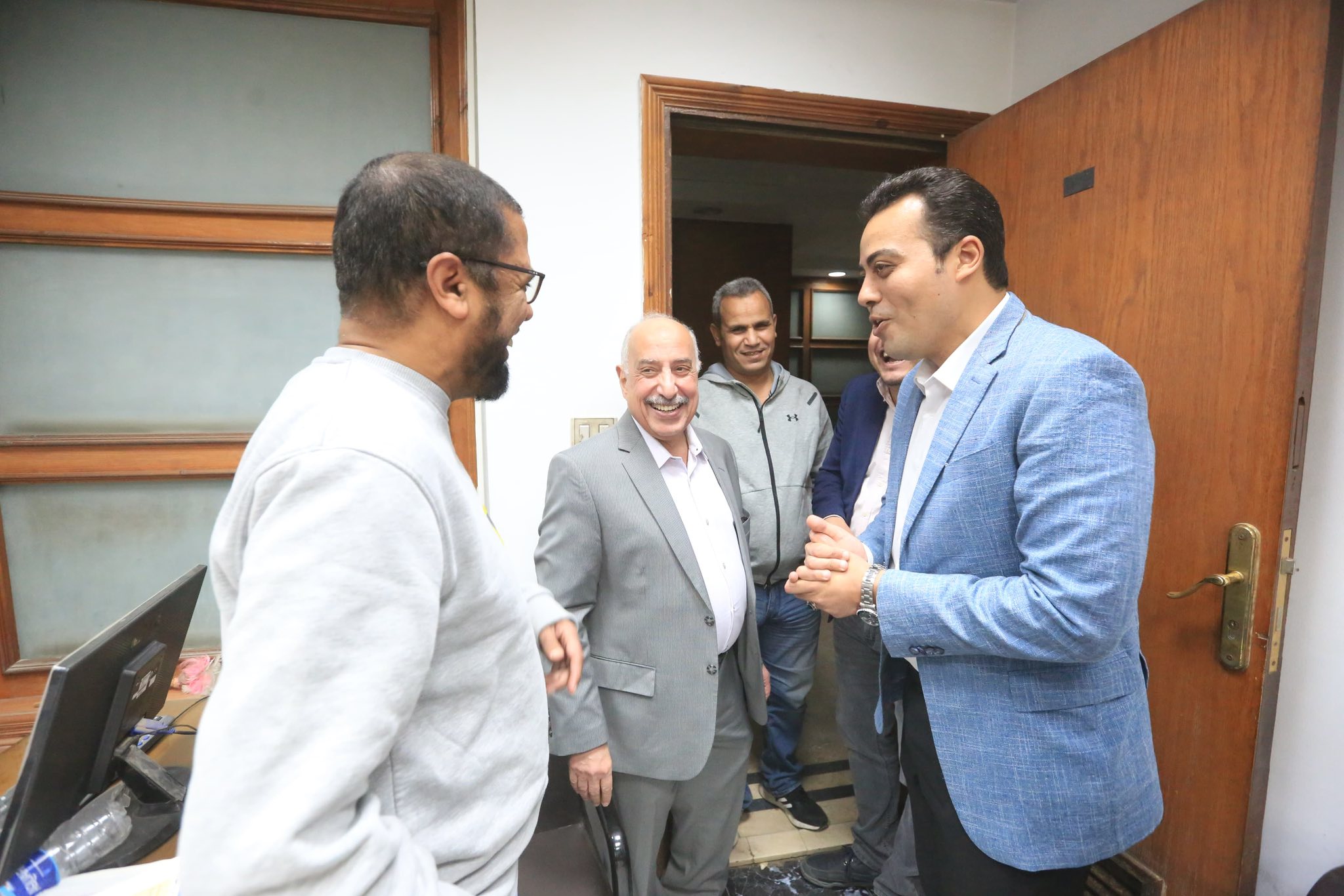 محمد السيد الشاذلى يزور الأخبار  فى اطار جولاته الانتخابية (6)