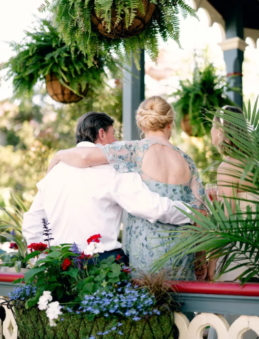 تسريحة شعر مرفوعة 