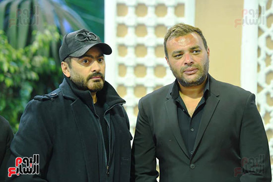 تامر حسنى يقدم واجب العزاء للفنان رامى صبرى تامر حسنى يقدم واجب العزاء للفنان رامى صبرى