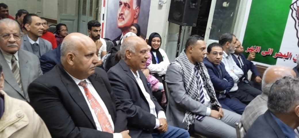 خلال المؤتمر