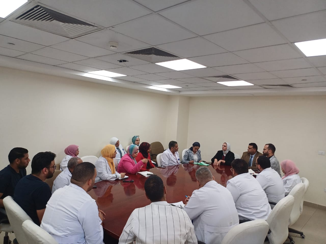 لقاء مع الكادر الطبى_1 لقاء مع الكادر الطبى_1