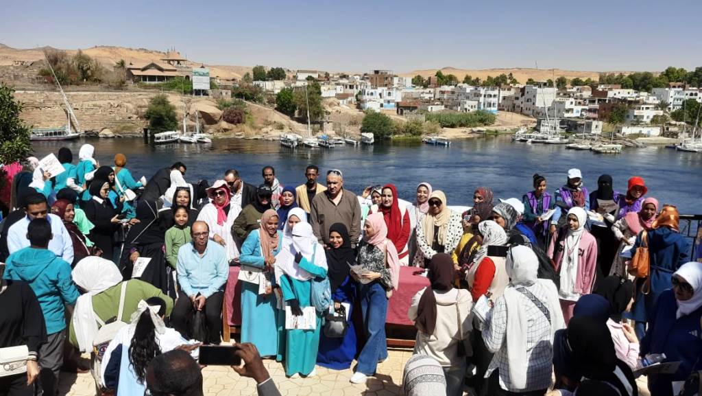 يوم المشى للمرأة الأسوانية