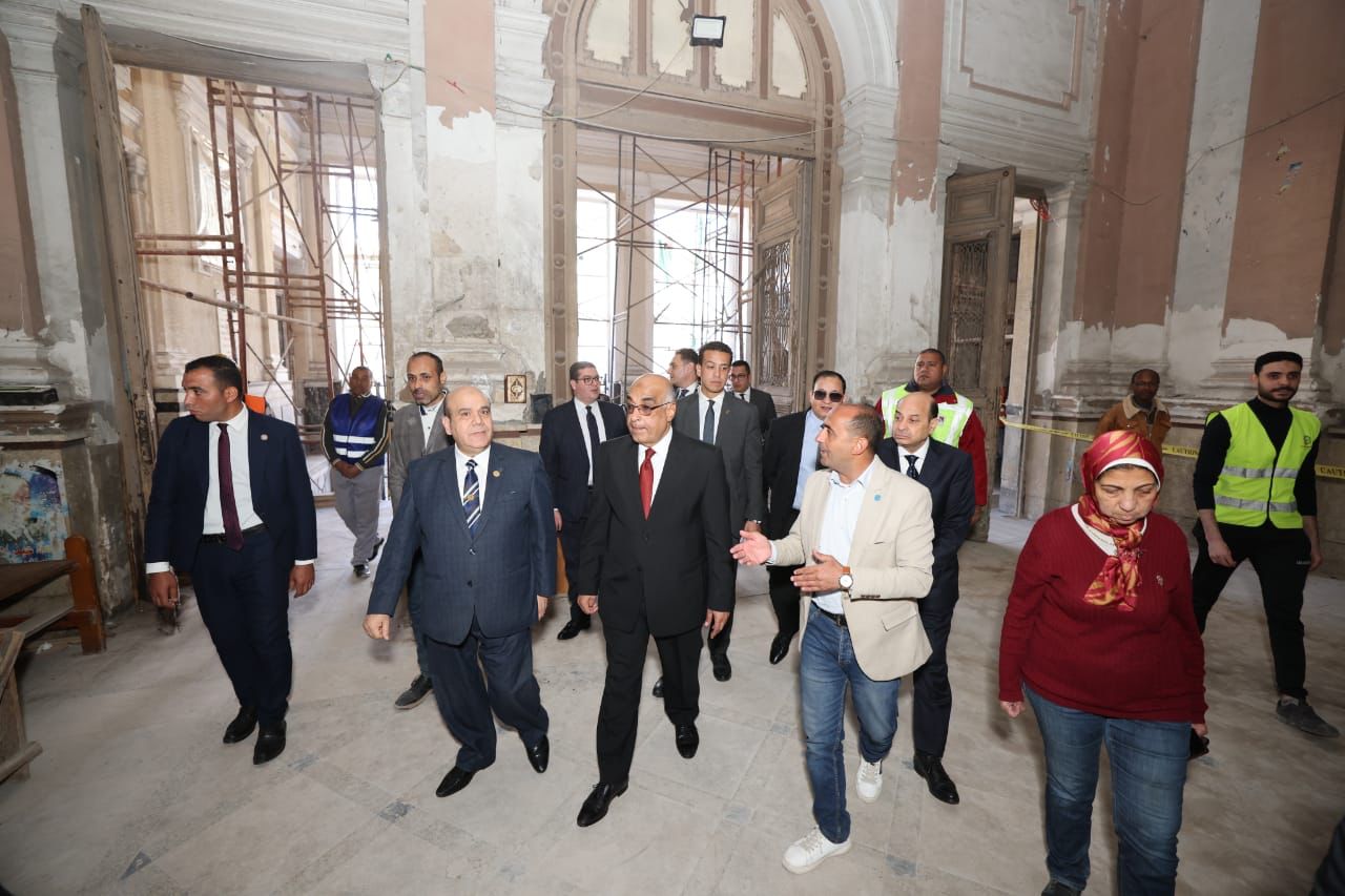 وزير العدل يفتتح مكتب توثيق ويتفقد محكمة استئناف الإسكندرية (9)