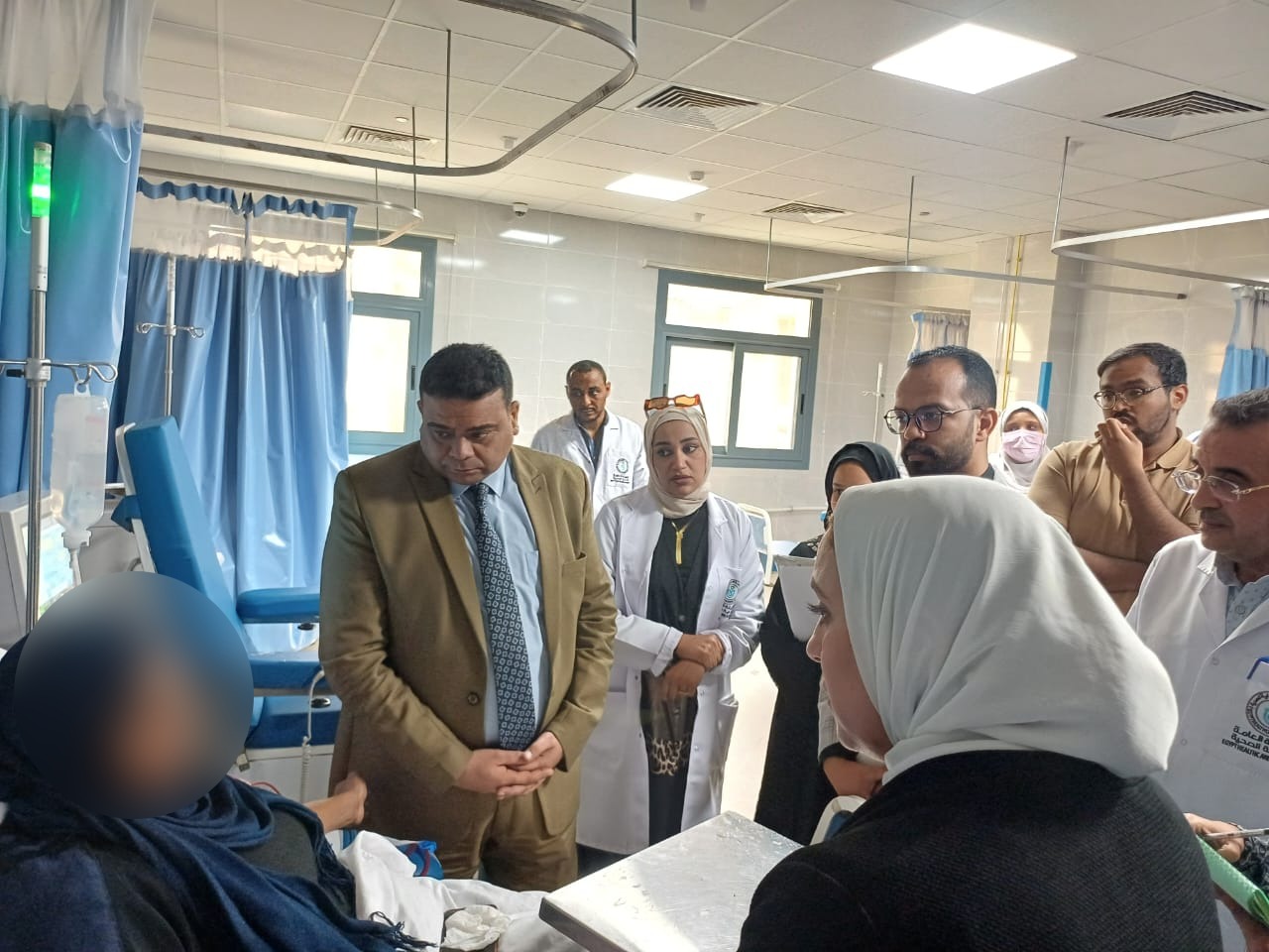 جولة للتأكد من الخدمات المقدمة للمرضى جولة للتأكد من الخدمات المقدمة للمرضى