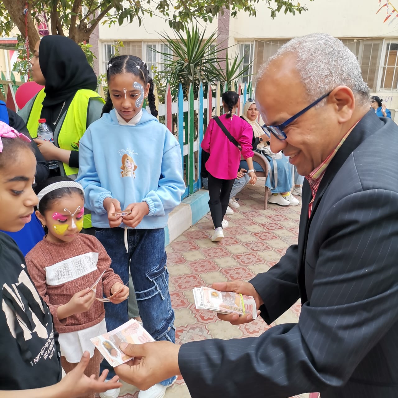 PHOTO-2025-04-13-12-37-02 PHOTO-2025-04-13-12-37-02