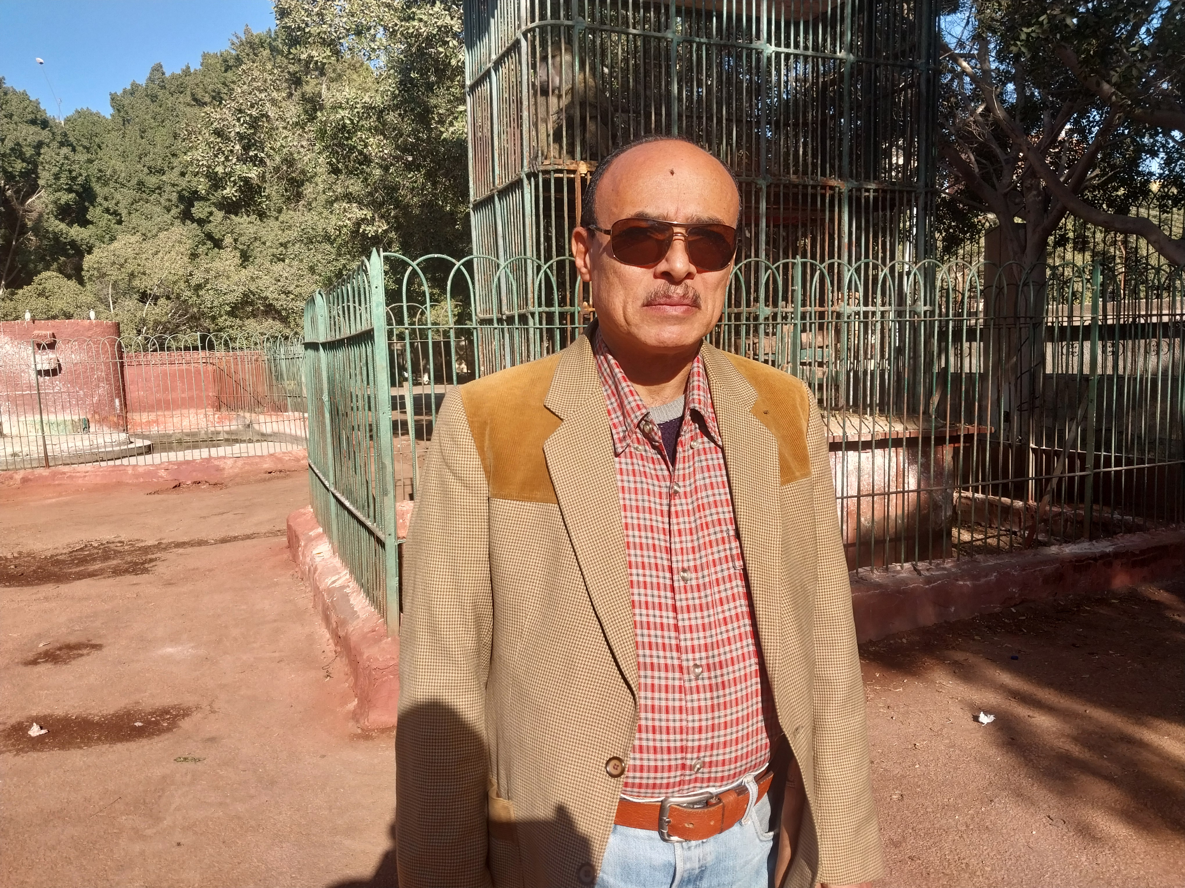 مدير الحديقة مدير الحديقة