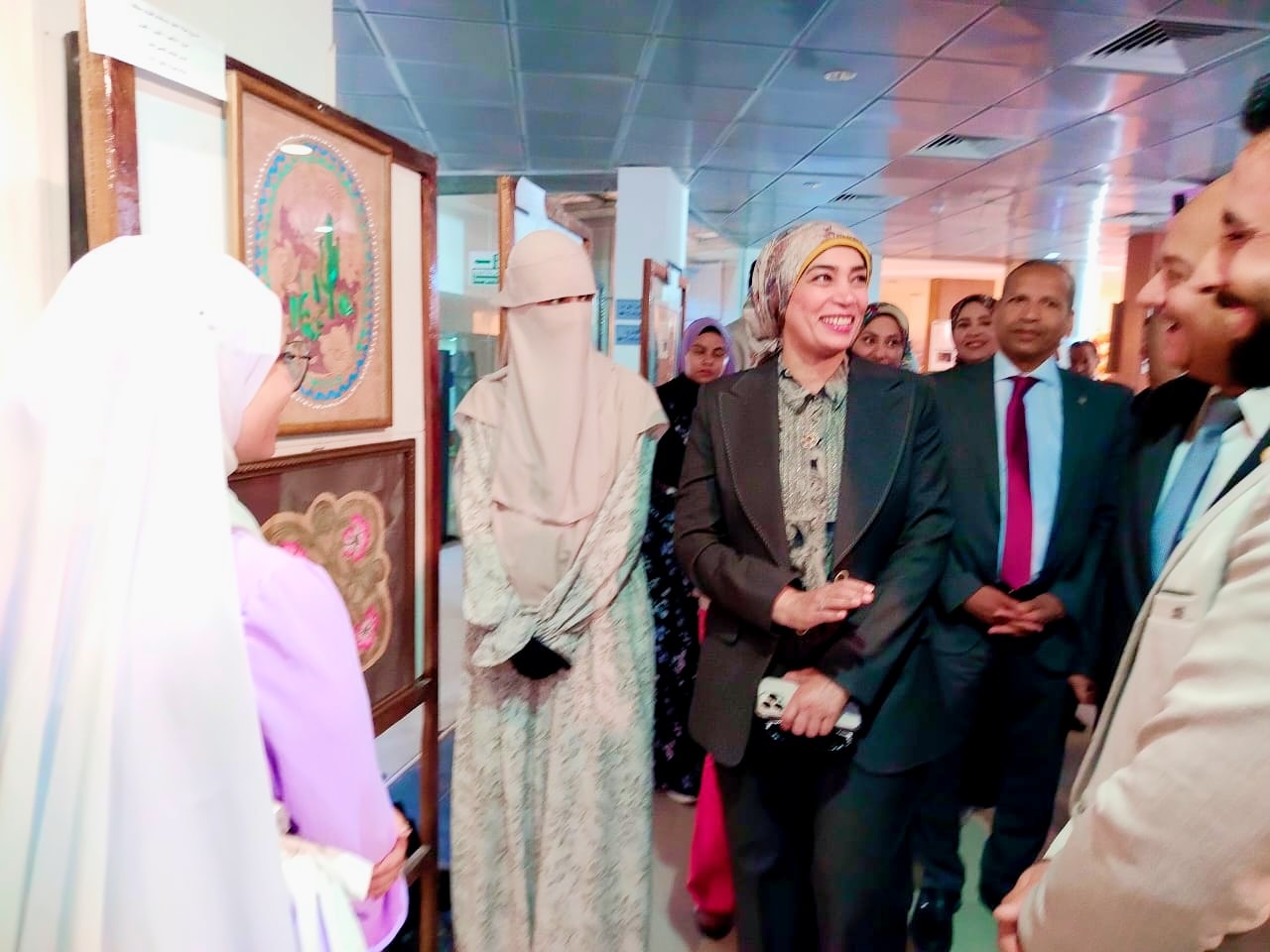 طلاب قسم ترميم الآثار بالأقصر يقدوم إبداعات مميزة بمعرض فنى طلاب قسم ترميم الآثار بالأقصر يقدوم إبداعات مميزة بمعرض فنى