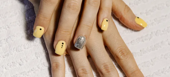 اظافر بتأثيرات بصرية