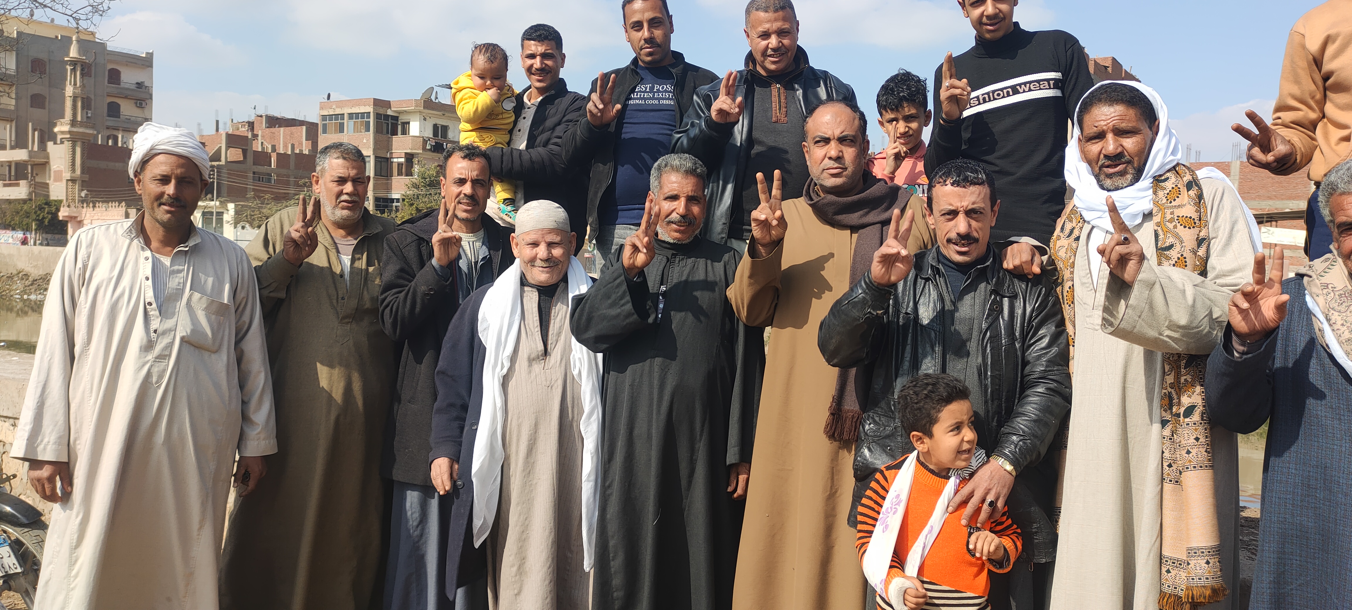 الصيادين بقرية ميت بشار الصيادين بقرية ميت بشار