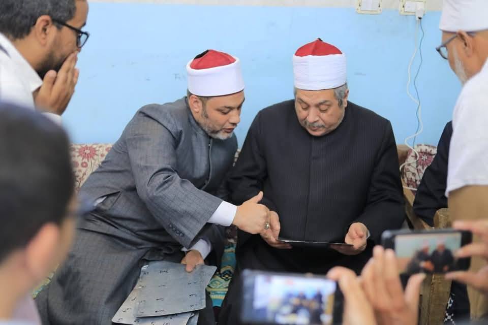 رئيس قطاع المعاهد الأزهرية يتفقد المدرسة القرآنية بالبعيرات رئيس قطاع المعاهد الأزهرية يتفقد المدرسة القرآنية بالبعيرات