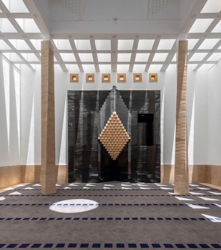 صحن المسجد من الداخل_1