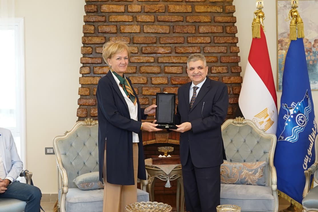 جانب من الزيارة