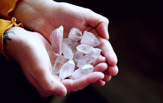 أحجار كريمة