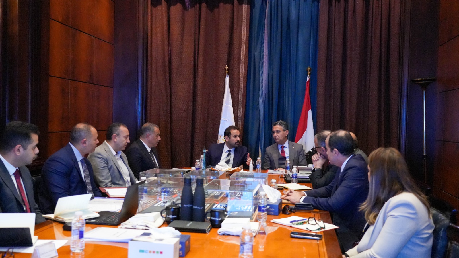 لقاء الوزير لقاء الوزير