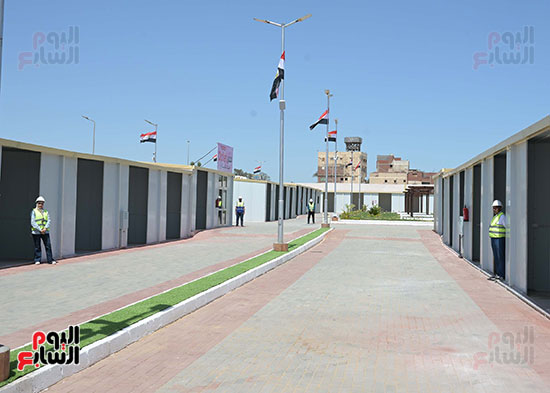 جولة رئيس الوزراء فى السوق الحضارى (3)