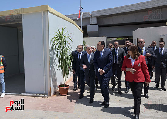 جولة رئيس الوزراء فى السوق الحضارى (5)