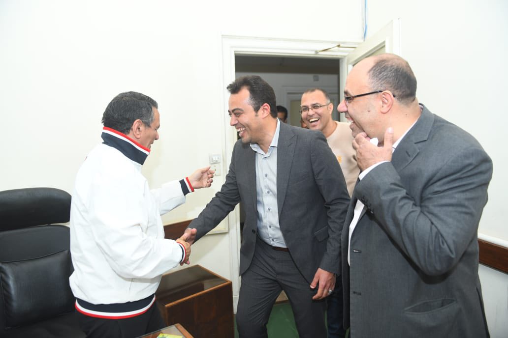 محمد السيد الشاذلى في جولة انتخابية داخل الأهرام (17)