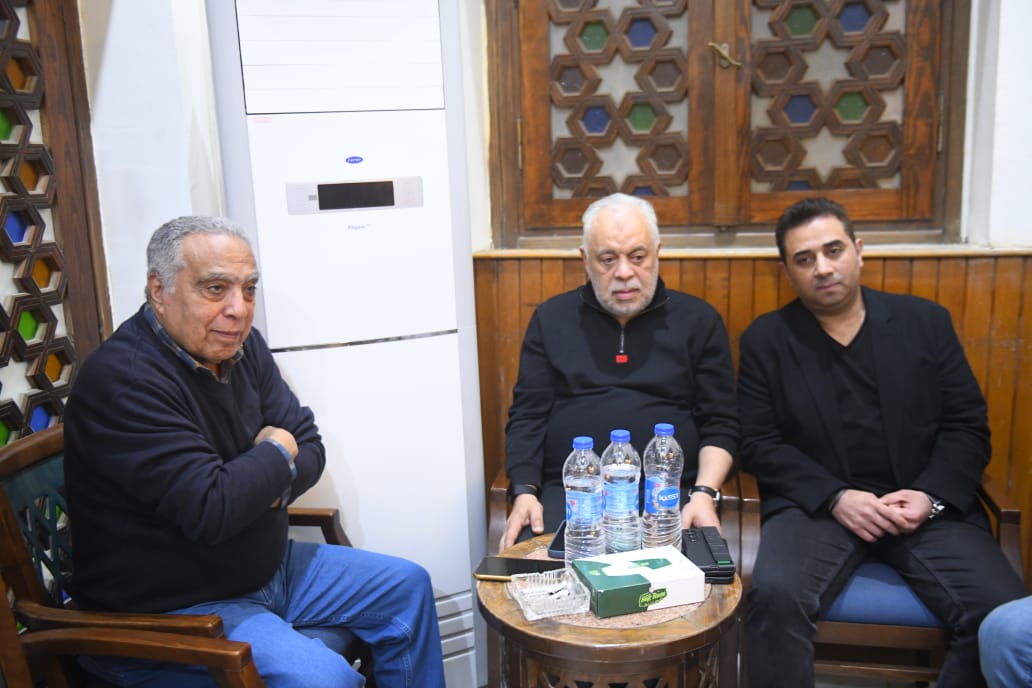 عزاء المنتج الفني صلاح حسن (2)