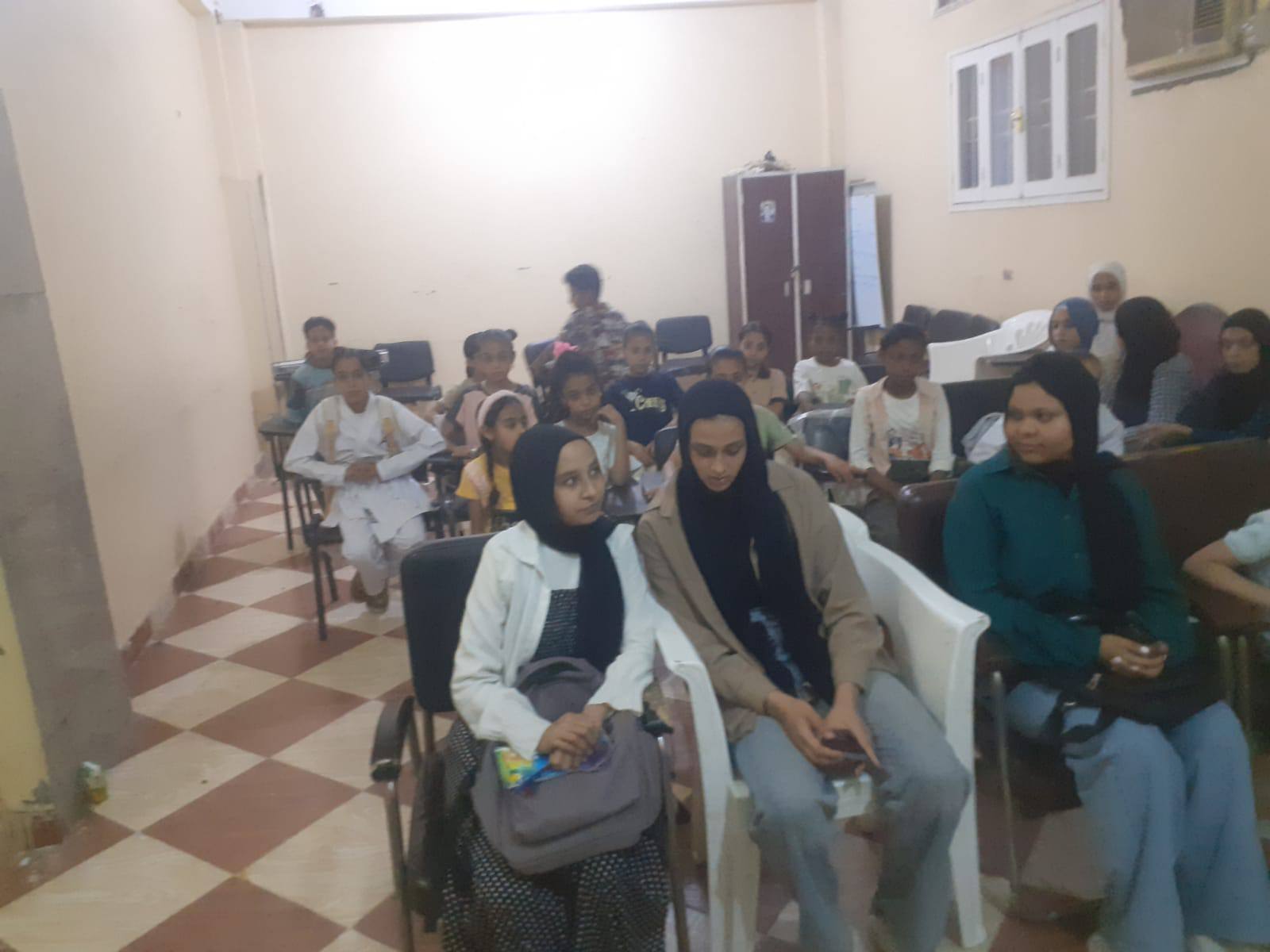 حضور ندوات الرواق الأزهرى بمركز شباب المريس حول إحترام الوالدين حضور ندوات الرواق الأزهرى بمركز شباب المريس حول إحترام الوالدين