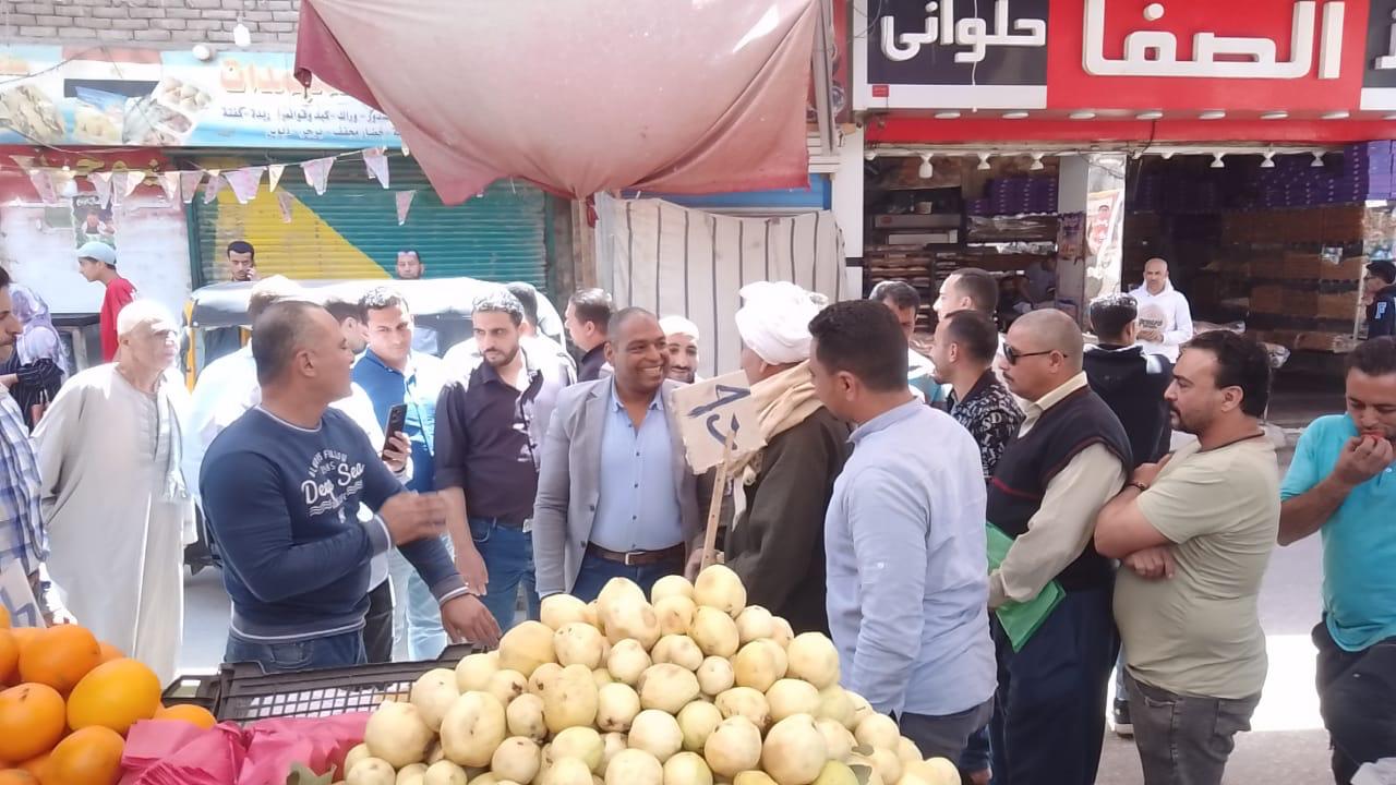 مركز الصف ينظم حملة لمتابعة تطبيق التعريفة الجديدة والتفتيش على المحال لضبط الأسعار مركز الصف ينظم حملة لمتابعة تطبيق التعريفة الجديدة والتفتيش على المحال لضبط الأسعار
