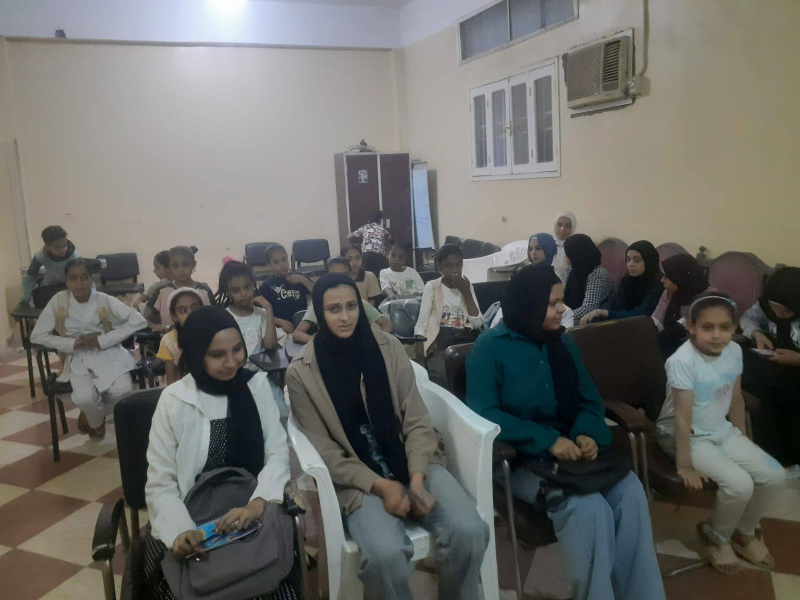 ندوات بالأقصر للرواق الأزهرى للطفل والأسرة بمركز شباب المريس ندوات بالأقصر للرواق الأزهرى للطفل والأسرة بمركز شباب المريس