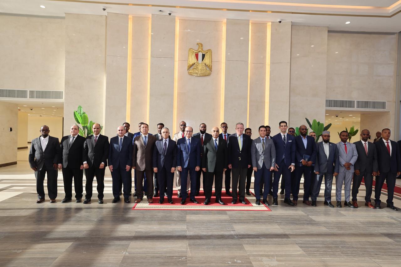 وزير العدل والوفد الصومالى