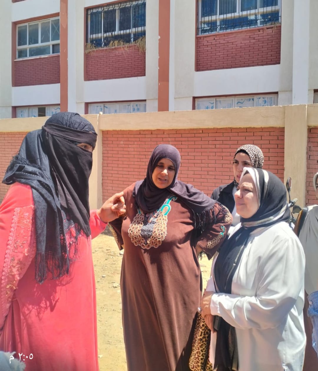 جانب من القوافل الطبية
