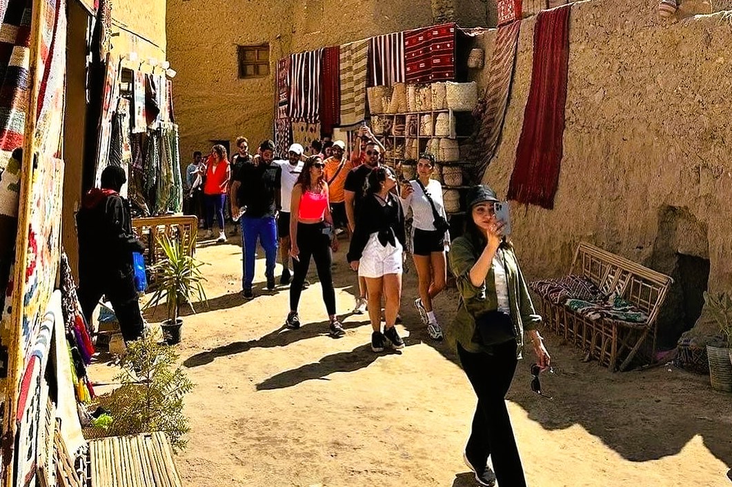 بازارات سيوة وسط مزاراتها التراثية بازارات سيوة وسط مزاراتها التراثية