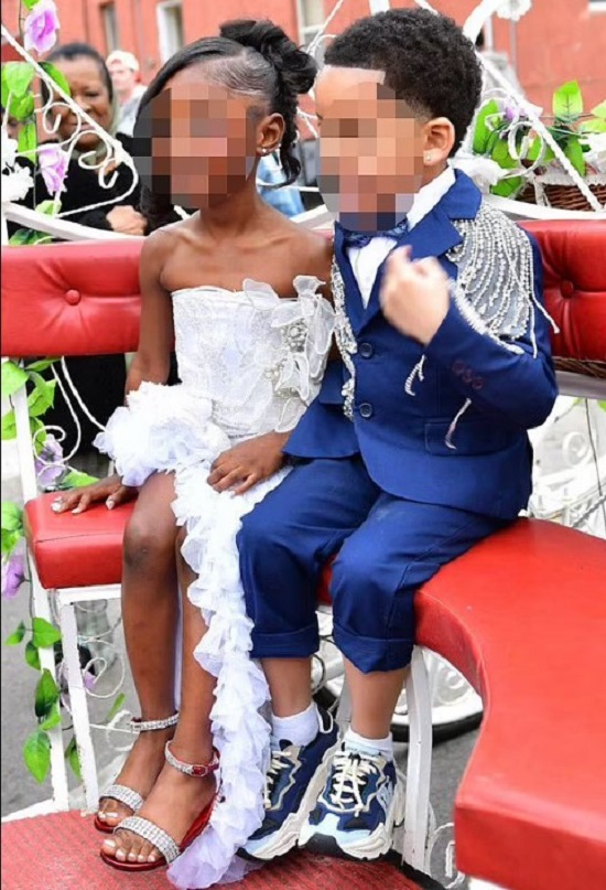 صورة أخرى من حفل تخرج صورة أخرى من حفل تخرج