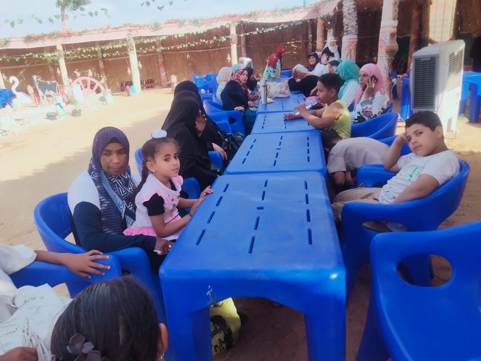 دعم 100 سيدة وفتاة في المدينة الشباب بالطود