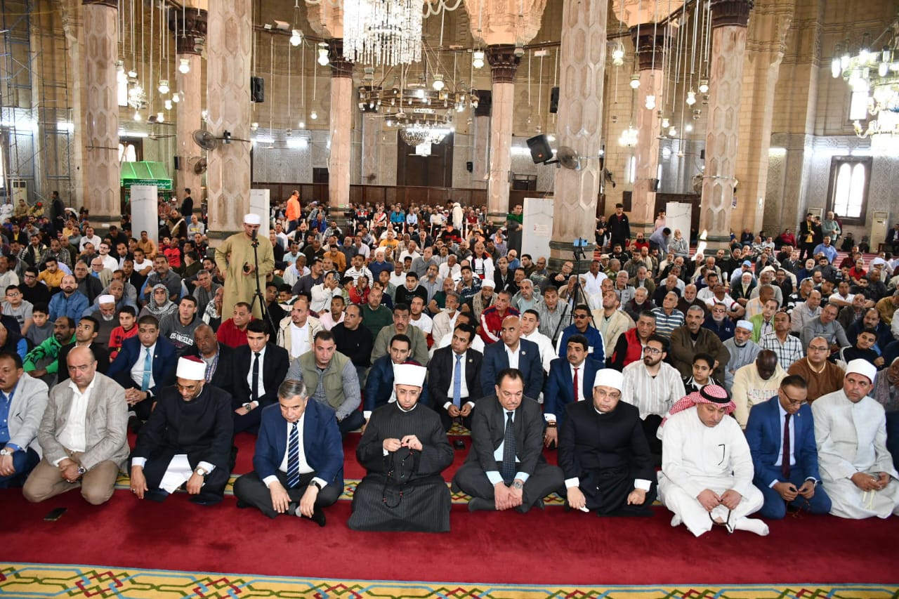 وزير الأوقاف يتفقد تطوير ساحة مسجد أبي العباس المرسي والمنطقة المحيطة بها (4)