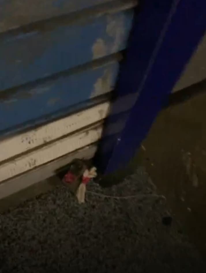 شمع احمر شمع احمر