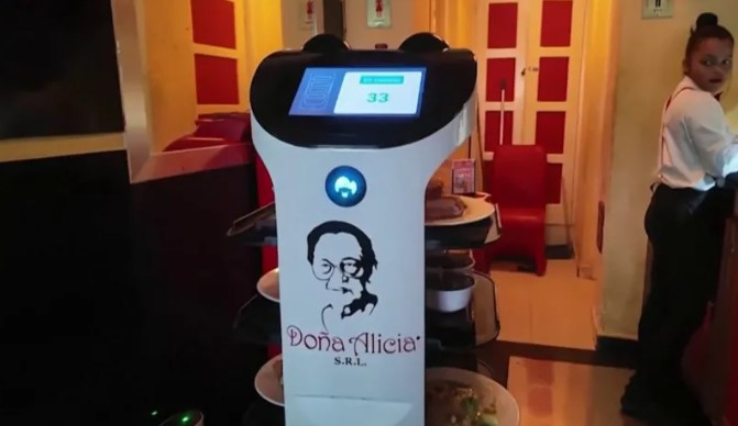 اول روبوت فى كوبا اول روبوت فى كوبا