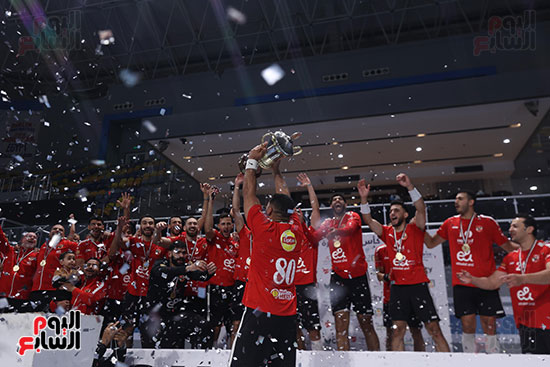 الأهلى يرفع كأس مصر لكرة اليد الأهلى يرفع كأس مصر لكرة اليد