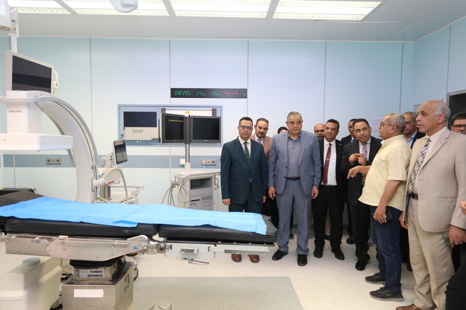 رئيس جامعة كفر الشيخ يفتتح وحدة الأشعة التداخلية بمستشفى كفر الشيخ الجامعي رئيس جامعة كفر الشيخ يفتتح وحدة الأشعة التداخلية بمستشفى كفر الشيخ الجامعي