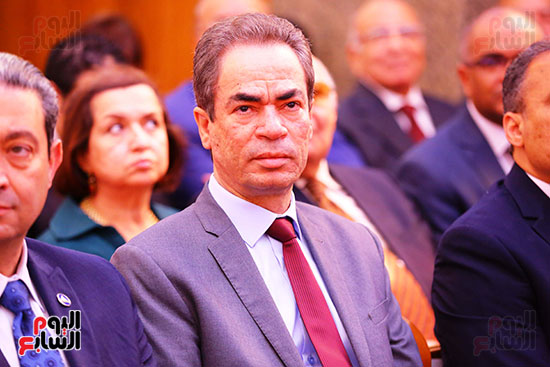 دكتور احمد المسلماني دكتور احمد المسلماني