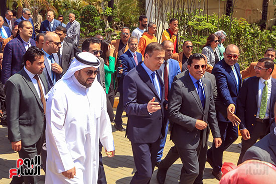 وزير الزراعة وعدد من الوزراء يفتتحون معرض الزهور تصوير خالد كامل (10)