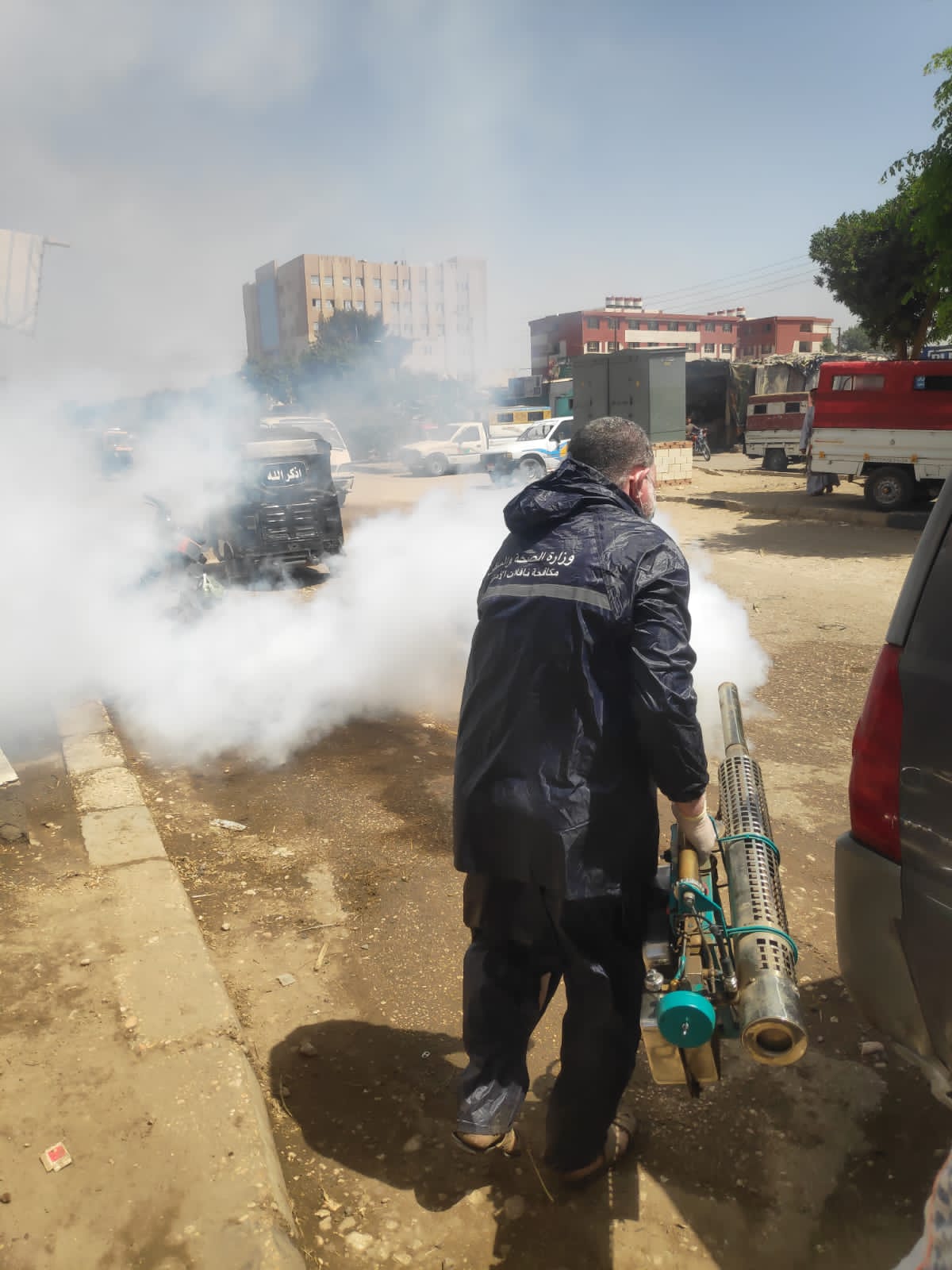 مدن الأقصر تكثف أعمال التطهير والرش بمراكز المحافظة خلال أيام العيد مدن الأقصر تكثف أعمال التطهير والرش بمراكز المحافظة خلال أيام العيد