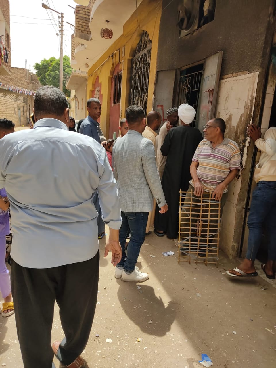 لقاء مع المواطنين فى المخابز لمعرفة رأيهم فى جودة ووزن الخبز