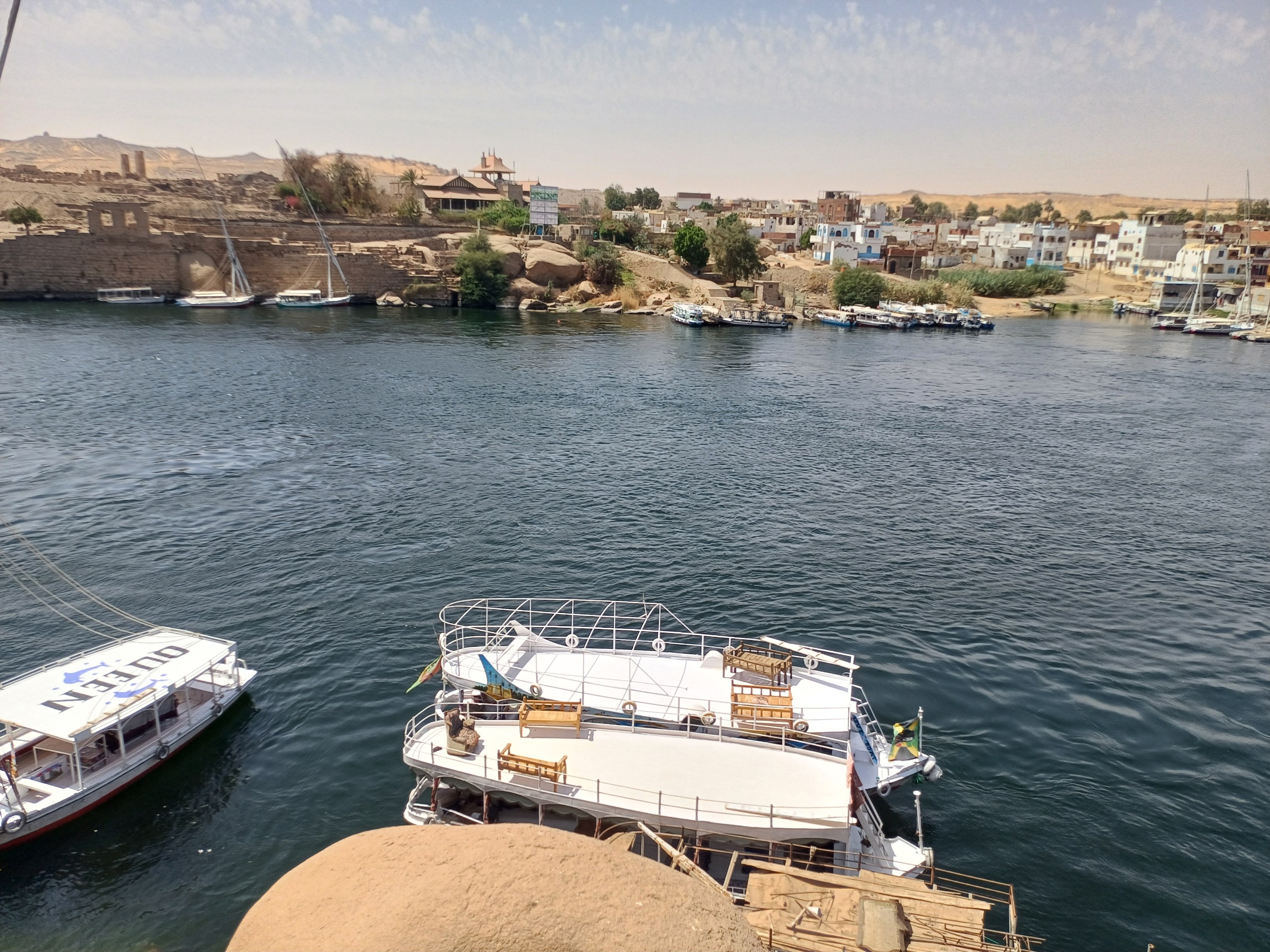 ‪إطلالة النيل من داخل حديقة فريال 