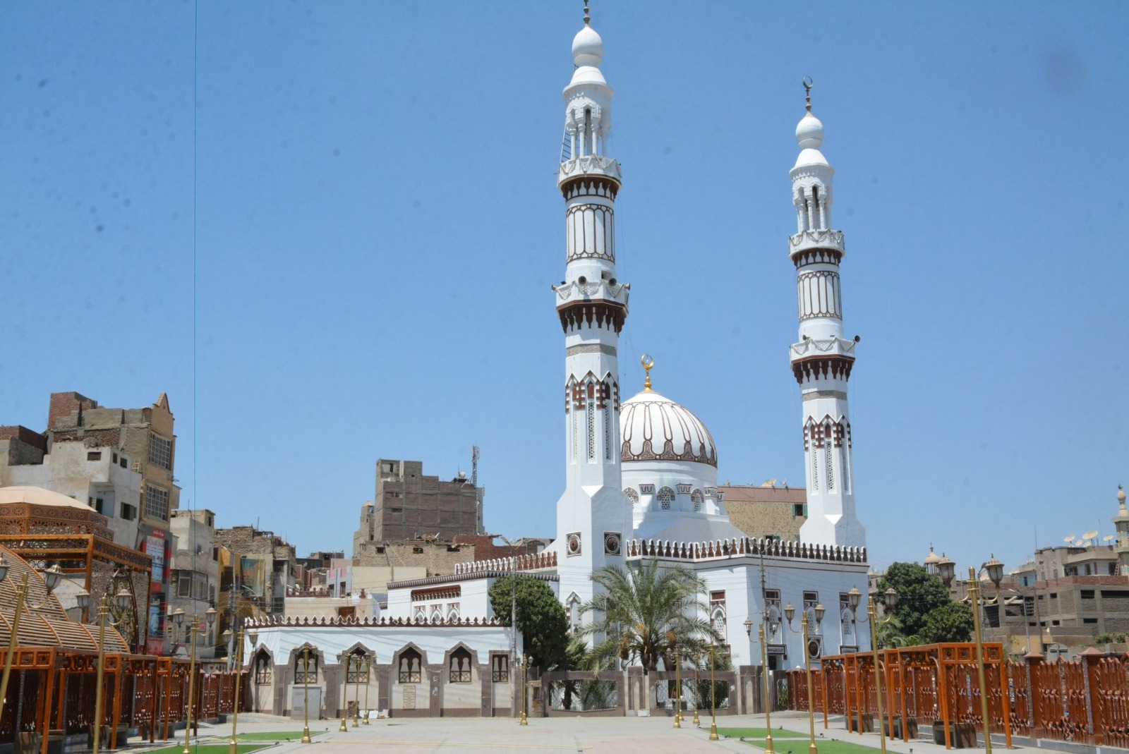 من أقدم المساجد بسوهاج مسجد العارف من أقدم المساجد بسوهاج مسجد العارف