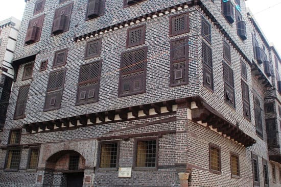 ترميم كافة المساجد والمنازل الأثرية برشيد