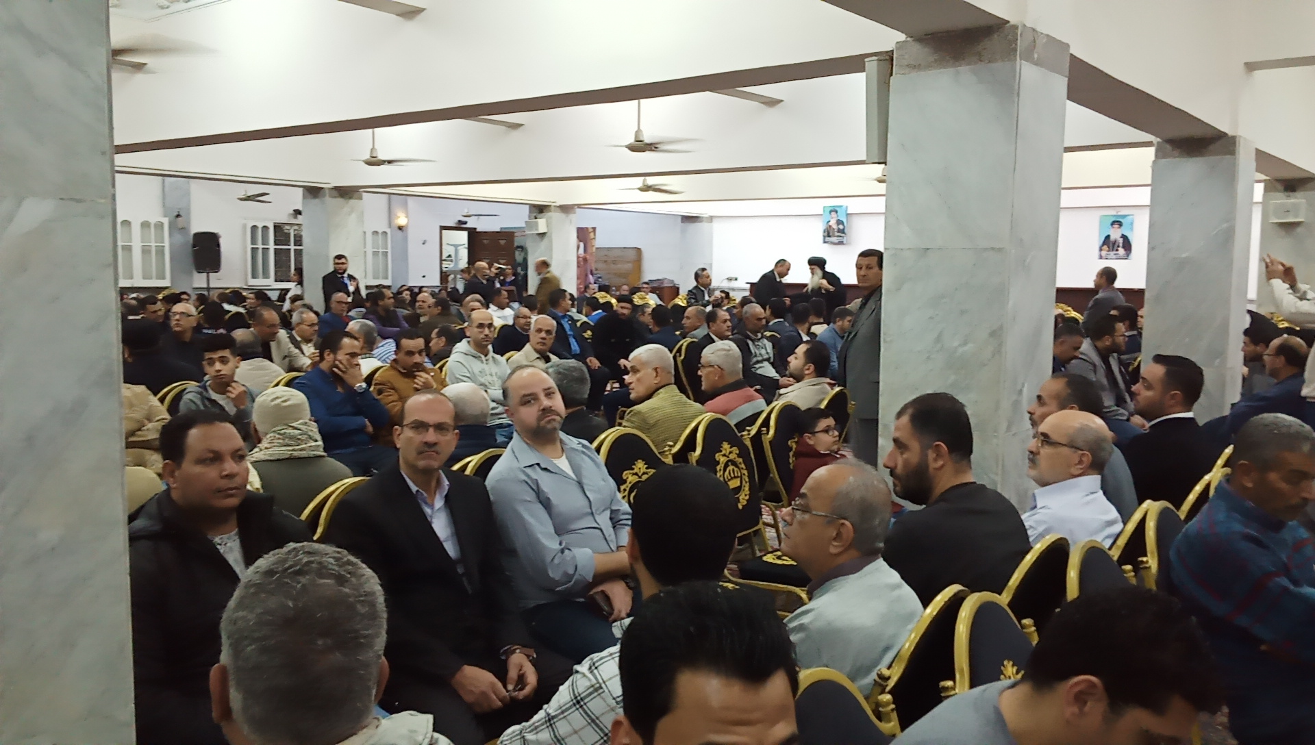 عزاء الأنبا باخوميوس لليوم الثاني بمطرانية البحيرة